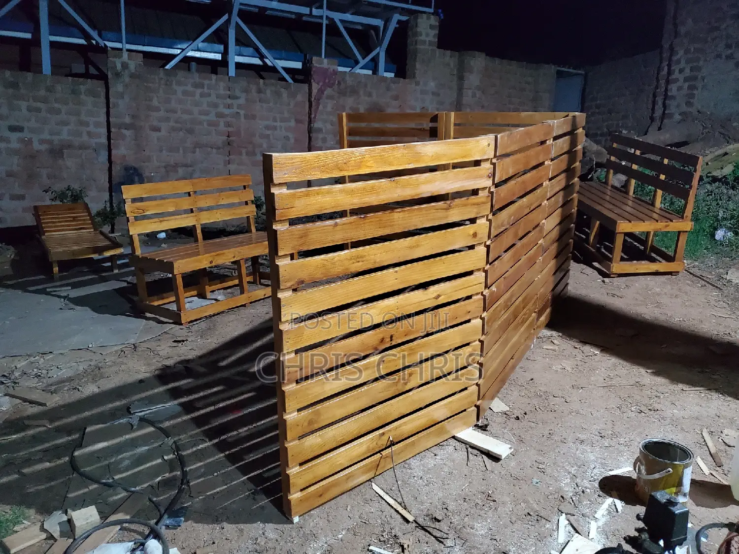 Pallet Bar or Restaurant Separater