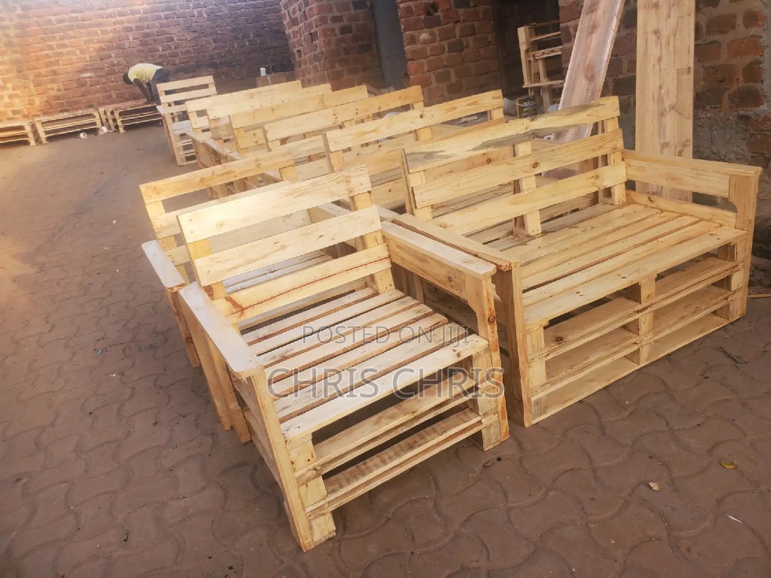 Pallet Vedio Game Chairs