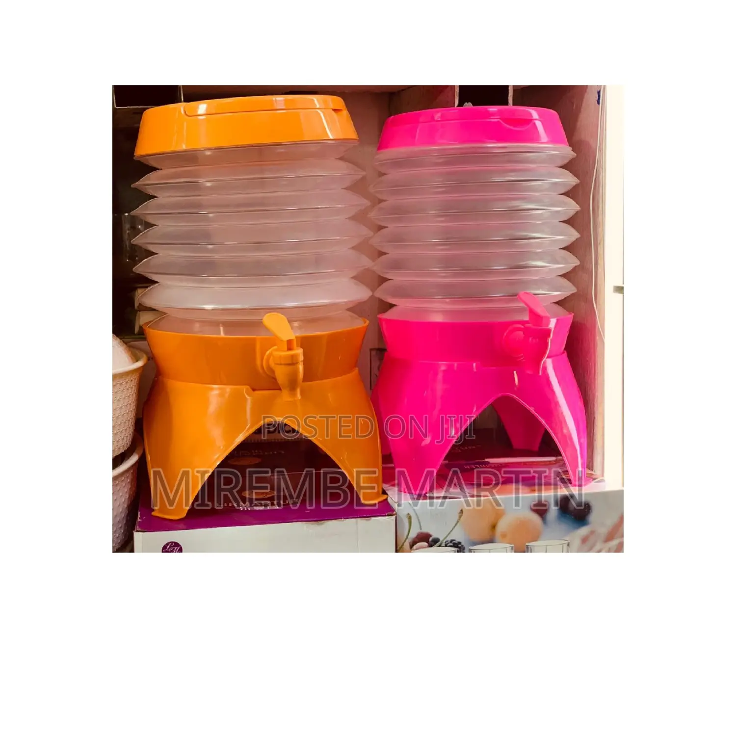 Plastic Foldable Juice Dispenser.