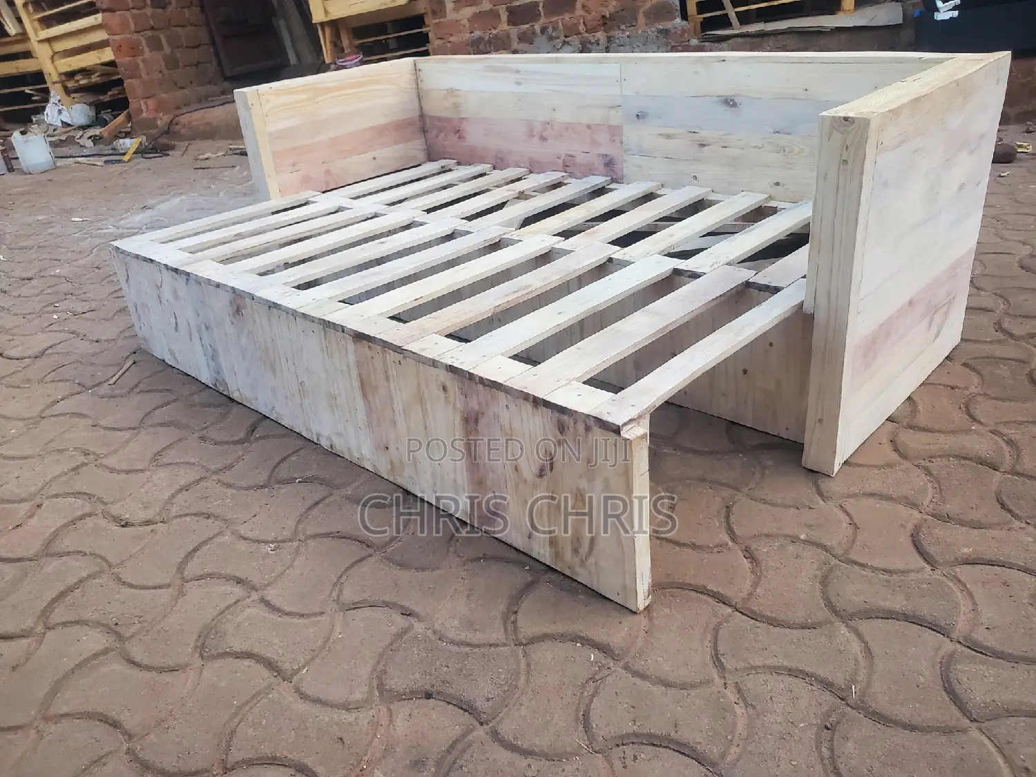 Pallet Two in One Chair and Bed