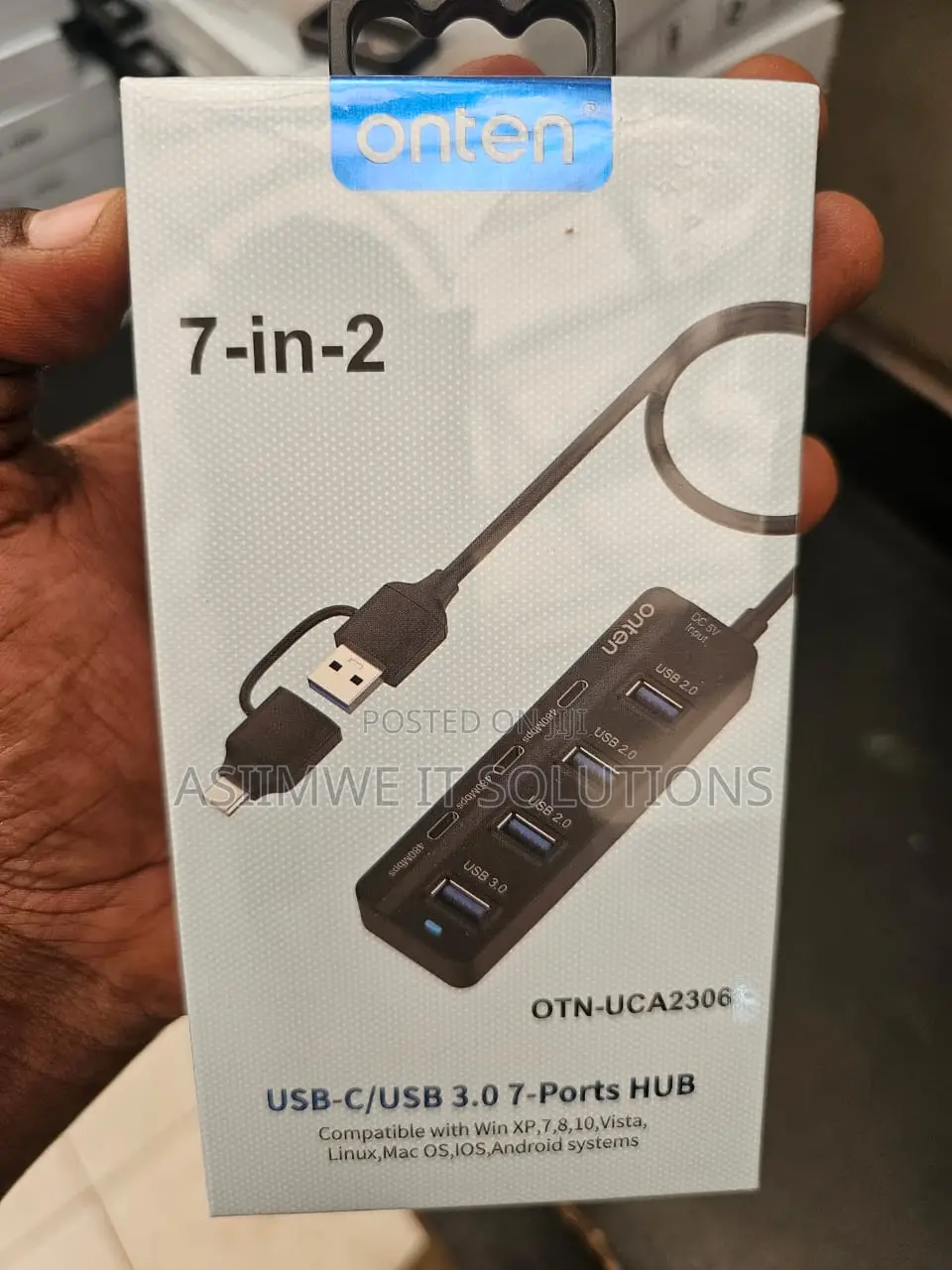 USB a/ USB C 7-In1 Adapter