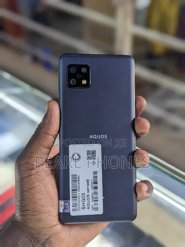 Sharp Aquos Sense6 64 GB Black in Central Division - Mobile