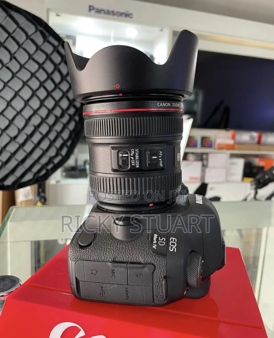 Canon 5D Mark IV Ef 24-70mm F1.4 Full Frame