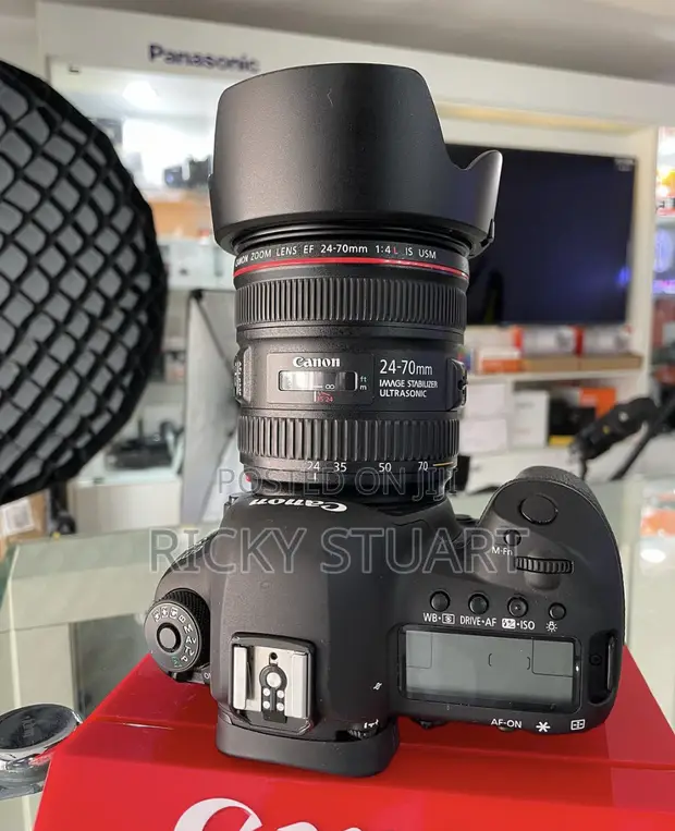 Ef 24 70mm Canon 5d Mark Iv With Lens Canon EOS 5D Mark IV DSLR Camera