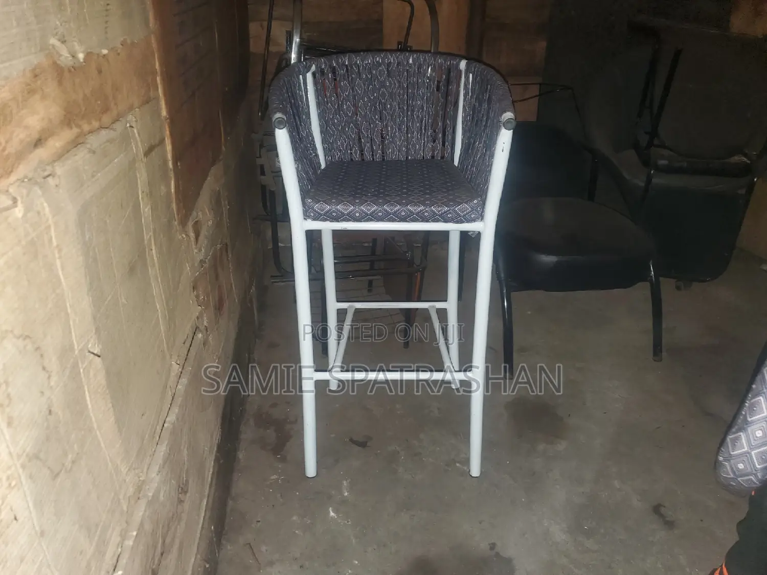 Counter Design Chair 2