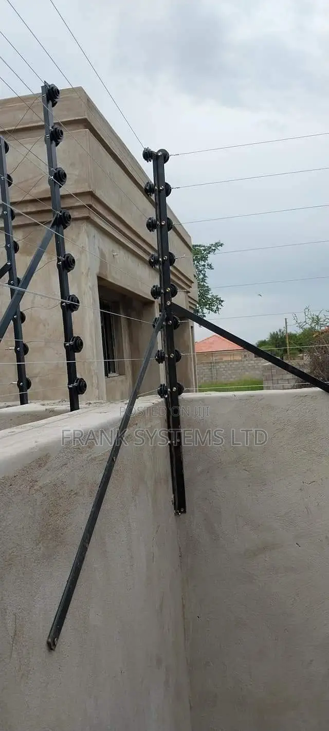 Electric Fence System 100fts by 50fts