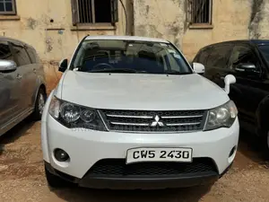 Mitsubishi Outlander 2009 White