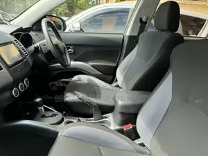 Mitsubishi Outlander 2009 White