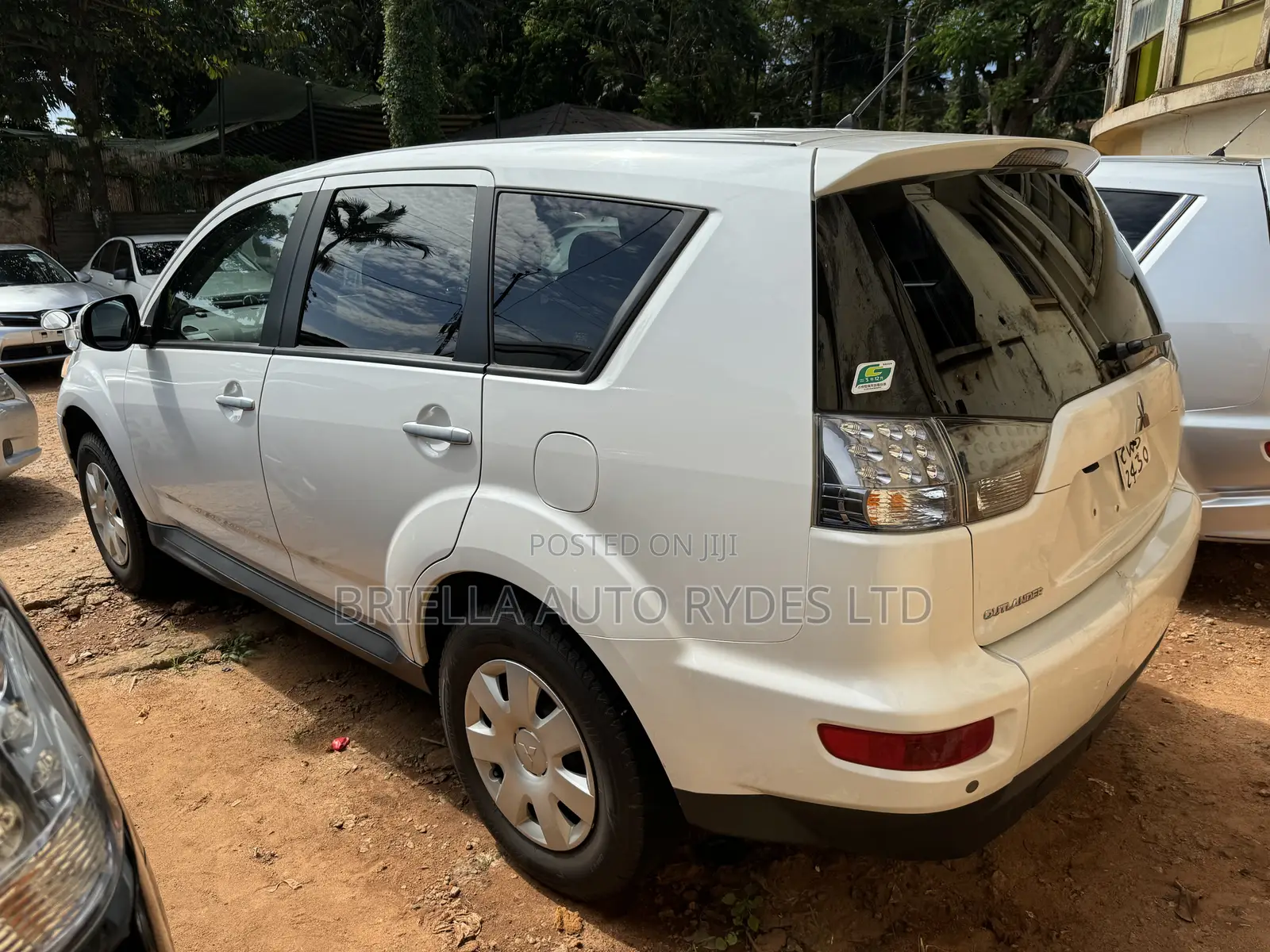 Mitsubishi Outlander 2009 White