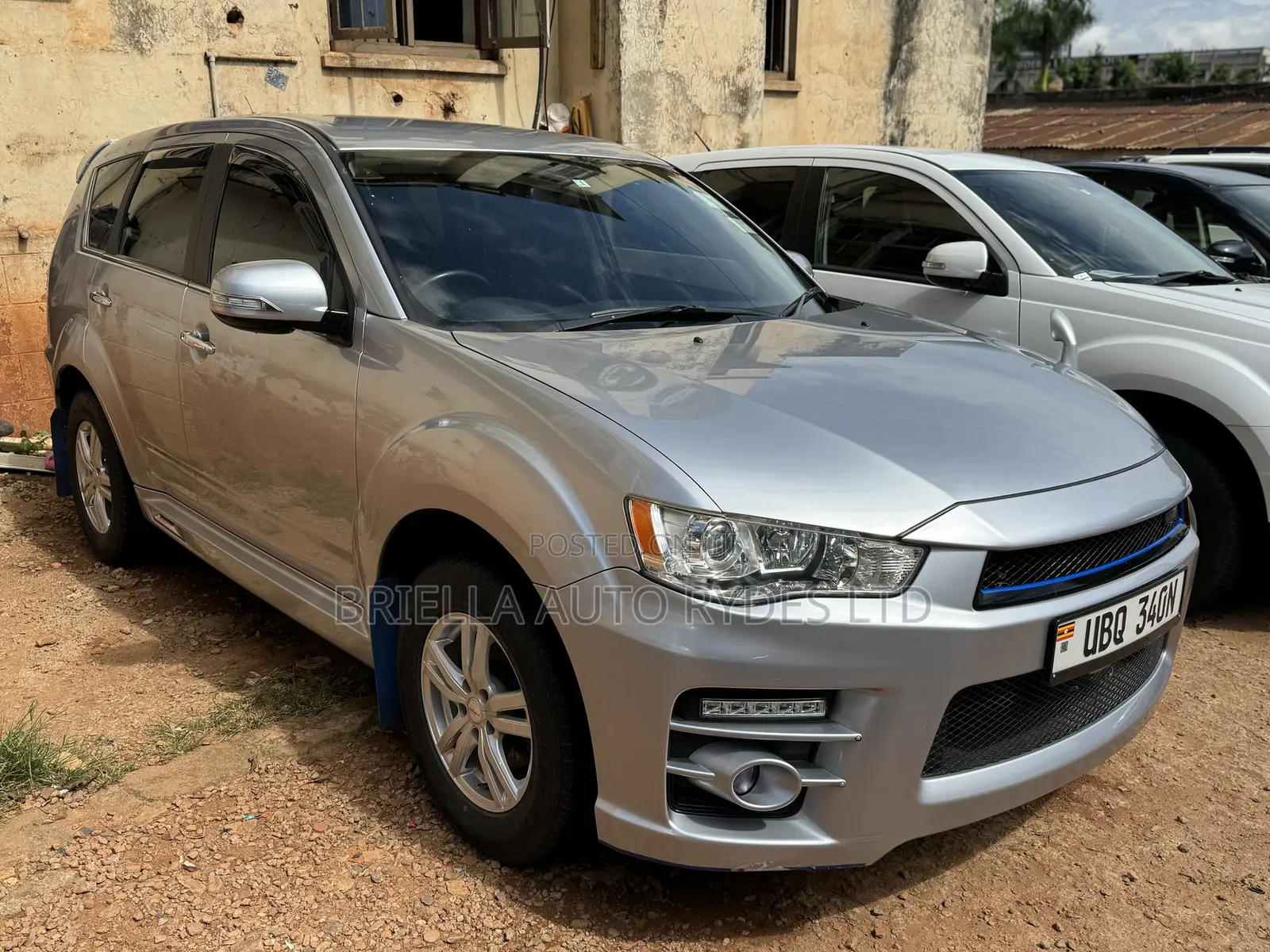 Mitsubishi Outlander 2010 Silver