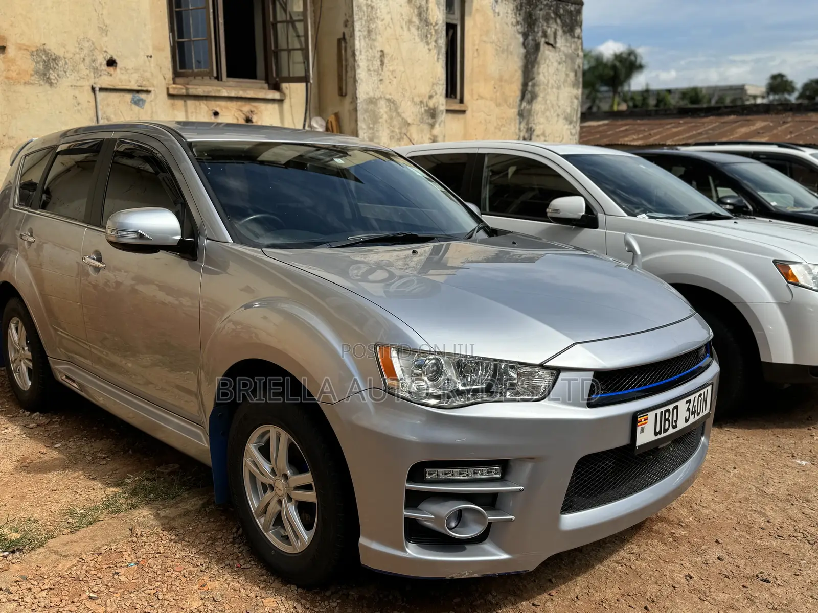 Mitsubishi Outlander 2010 Silver