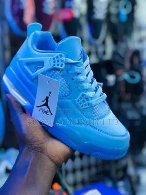Air Jordan in Blue Colour
