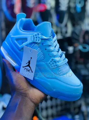 Air Jordan in Blue Colour