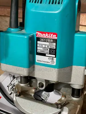 Router Machine Makita