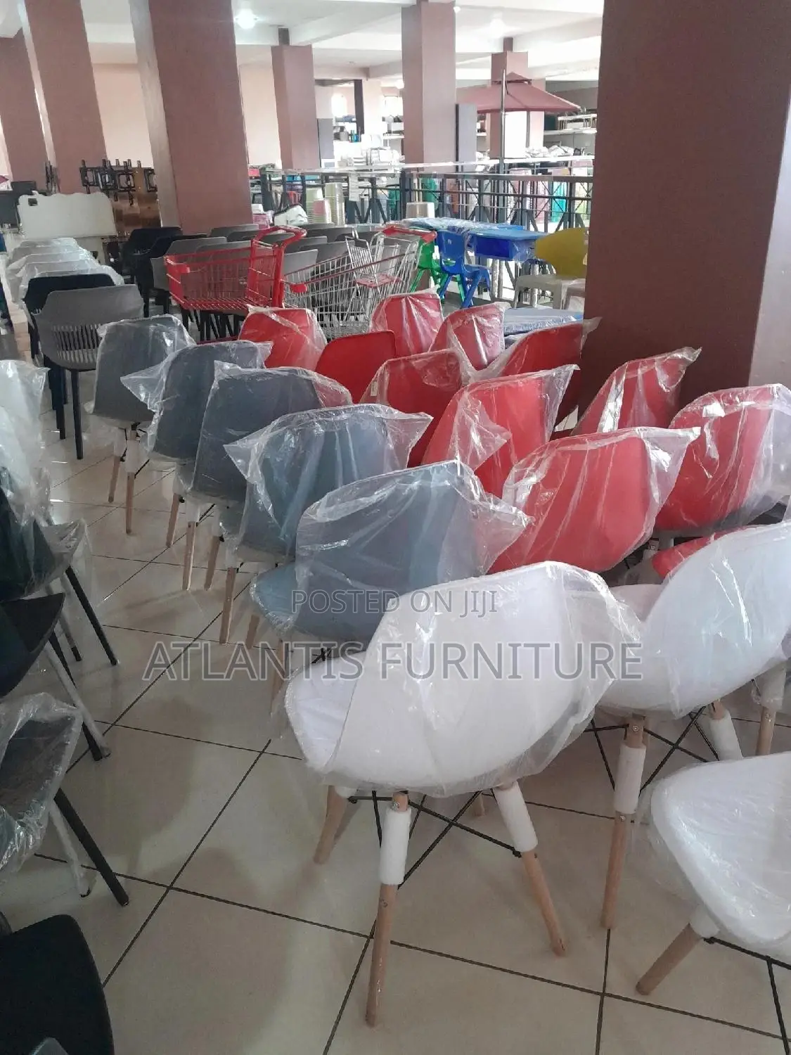Bamboo Legs Plastic Chair for You
