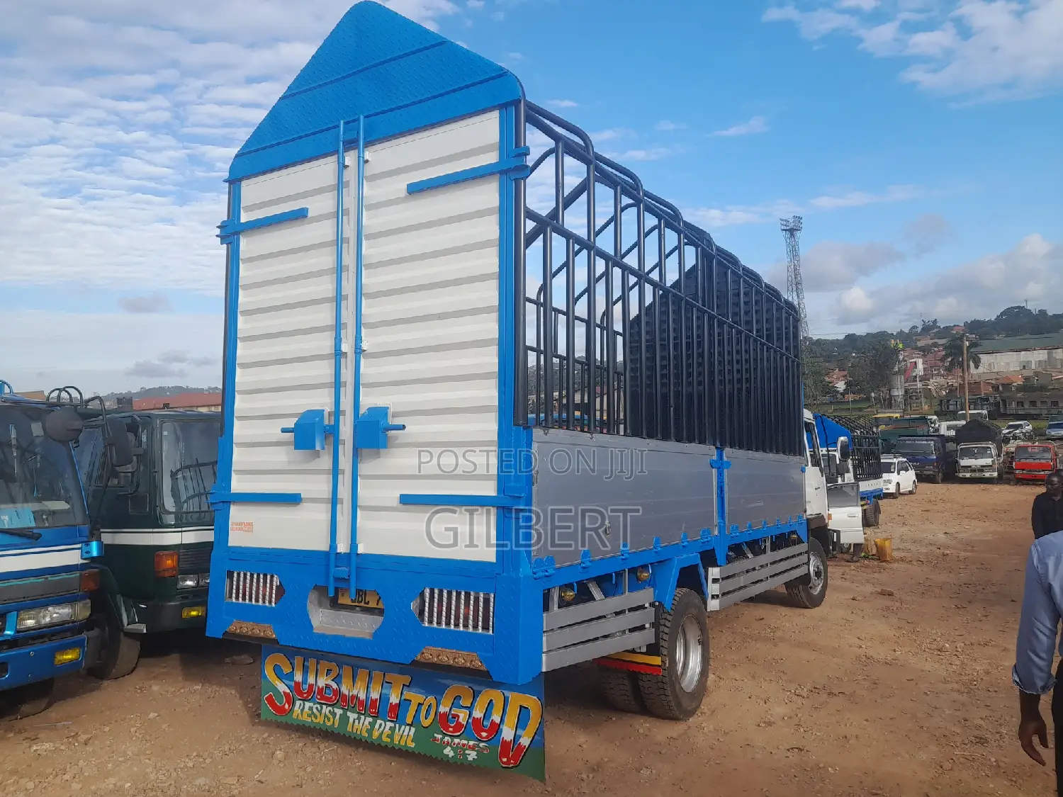 Fuso Fighter Lorry 