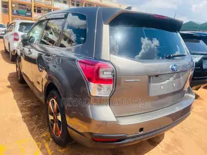 Photo - Subaru Forester 2.0XT Premium AWD 2017 Gray