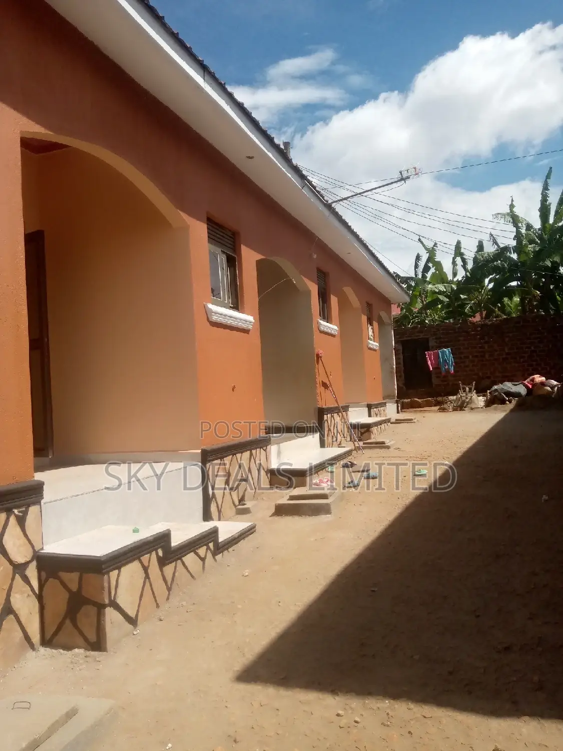 1bdrm Bungalow in Kisaasi, Nakawa for sale