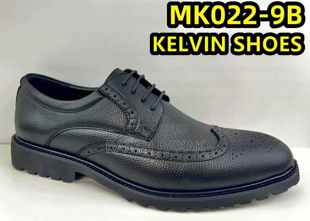 Classic Men’S Black Lace Up Oxfords