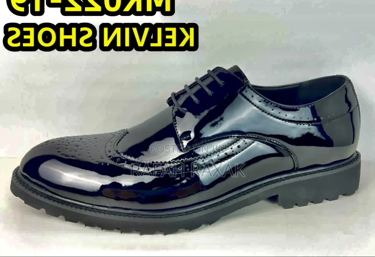 Classic Men’S Shinny Oxfords