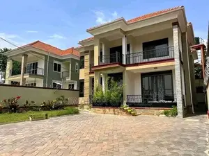 5bdrm Duplex in Fs Properties Ltd, Nakawa for sale