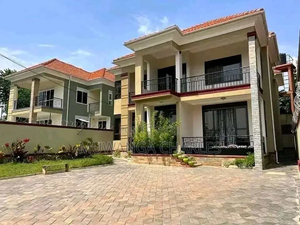 5bdrm Duplex in Fs Properties Ltd, Nakawa for sale