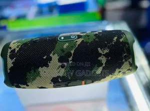 JBL Charge 5