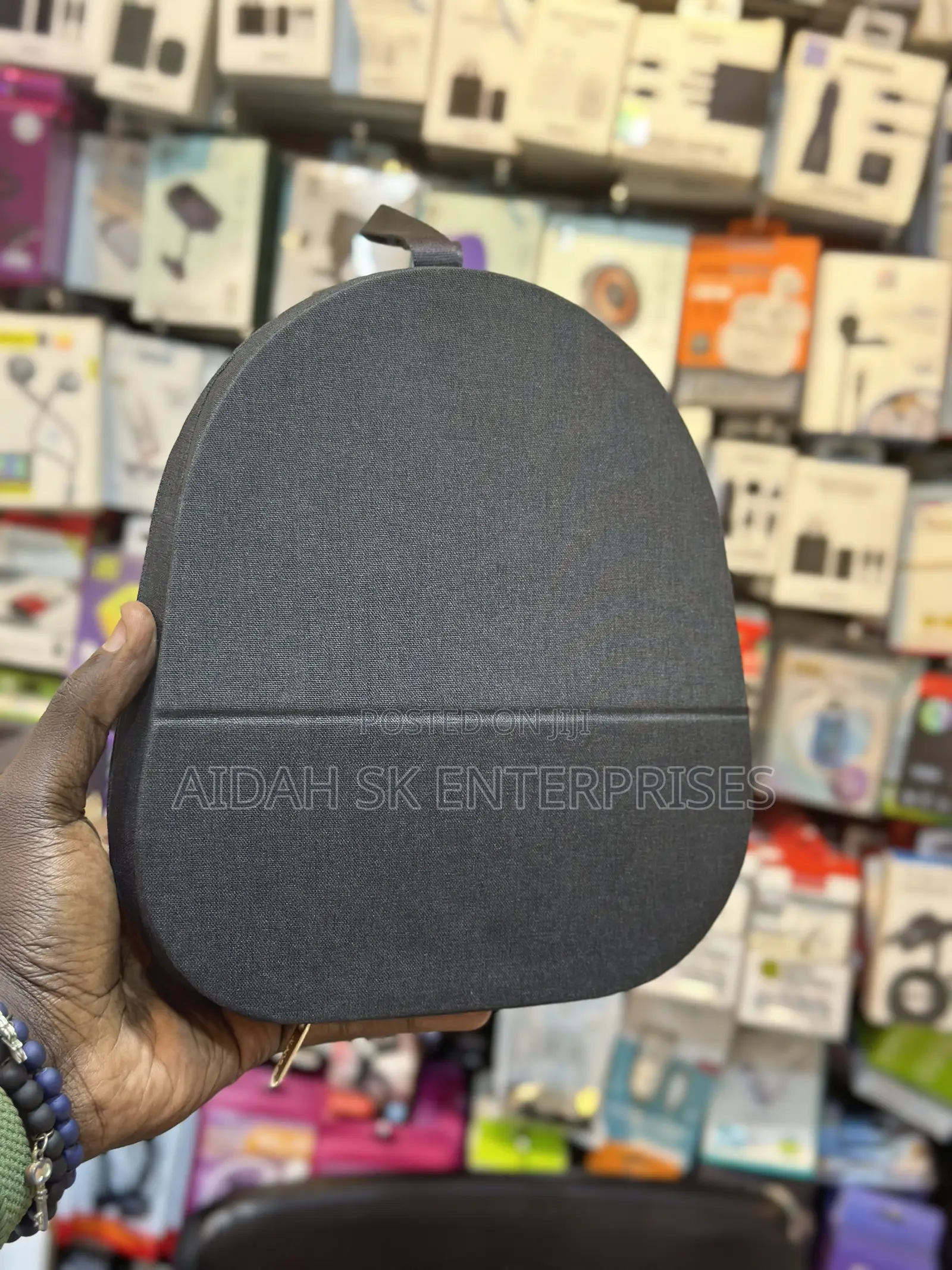 Used Sony XM5 Noise Canceling Headphones