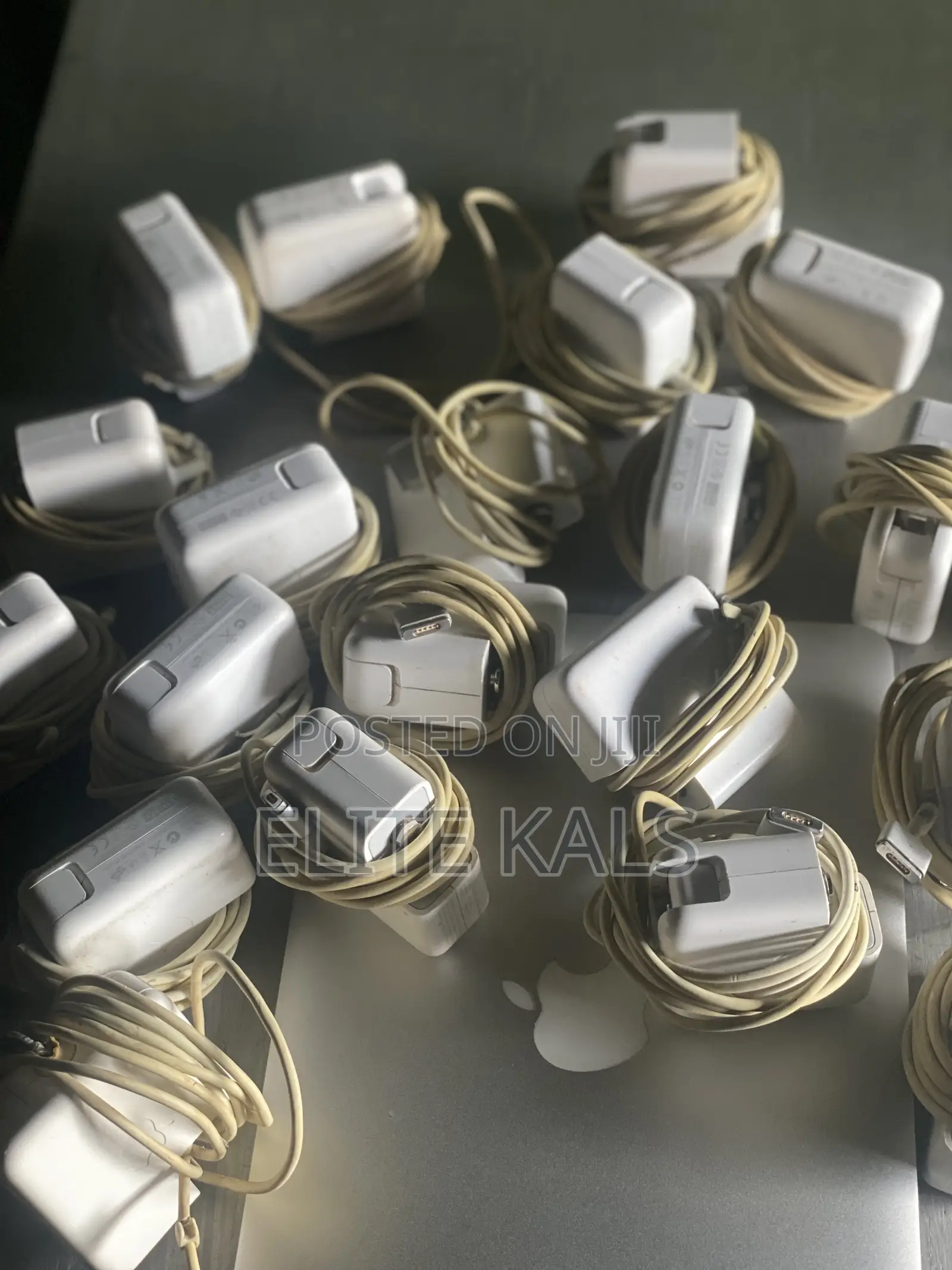 Macbook Adapters Chargers U.S.A and Uk Used
