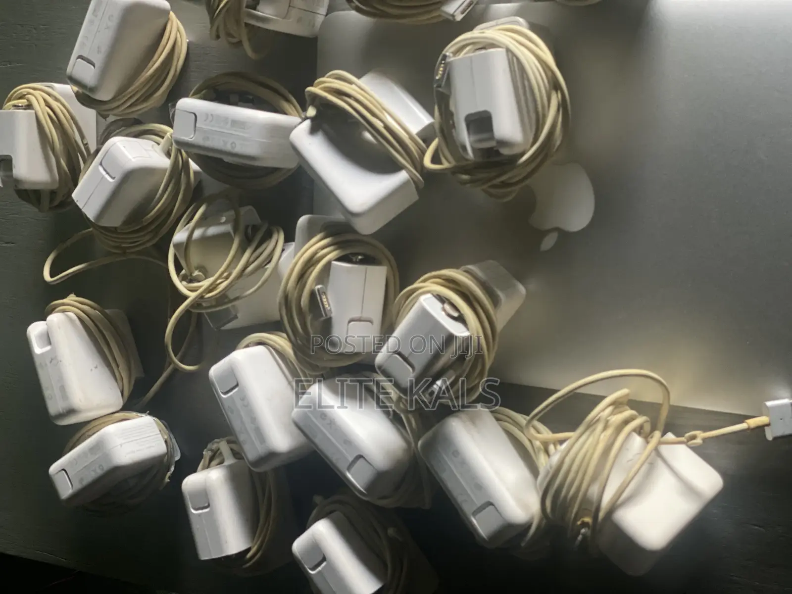 Macbook Adapters Chargers U.S.A and Uk Used