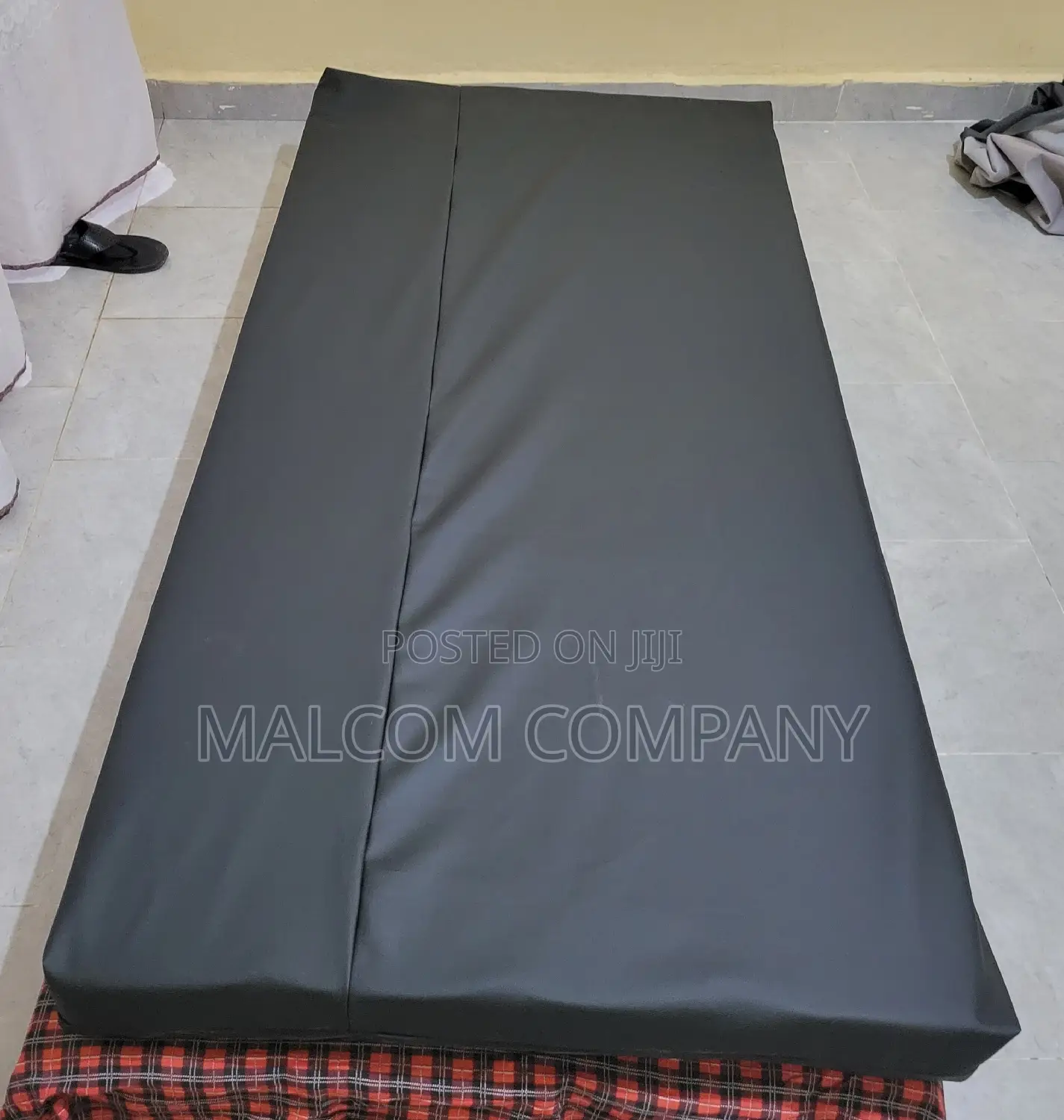 School Mattress With Leather Mattress Cover.