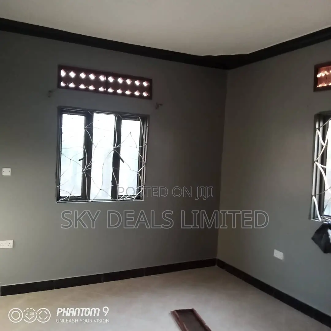 4bdrm Bungalow in Kisaasi, Nakawa for sale