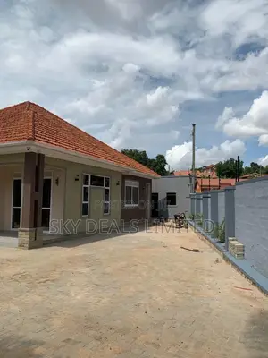 4bdrm Bungalow in Bukooto, Nakawa for sale