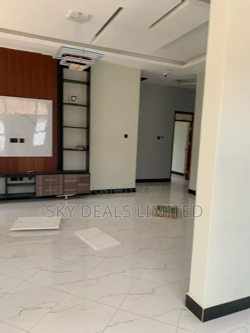 4bdrm Bungalow in Bukooto, Nakawa for sale
