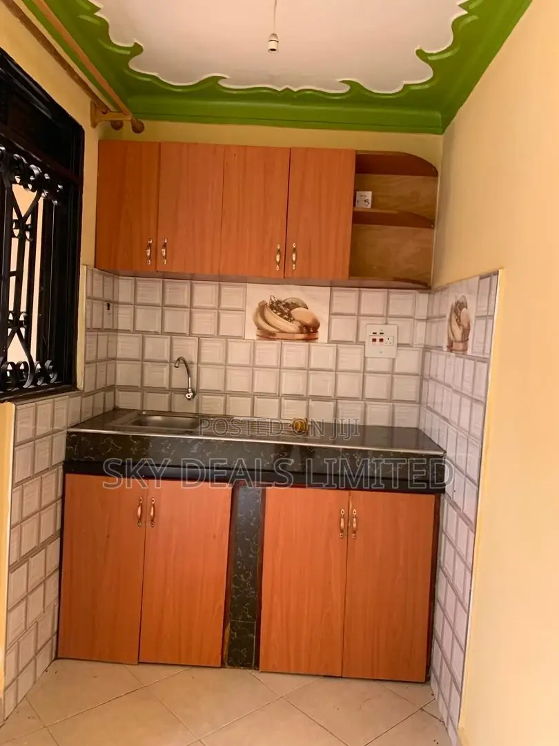 1bdrm Bungalow in Kisaasi, Nakawa for sale