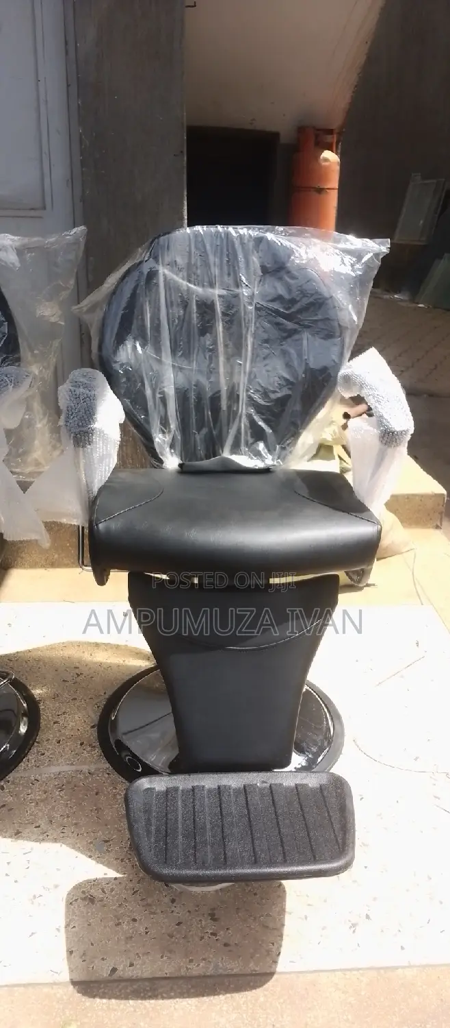 Medium Barber Chair(Massage and Scrub Chair)