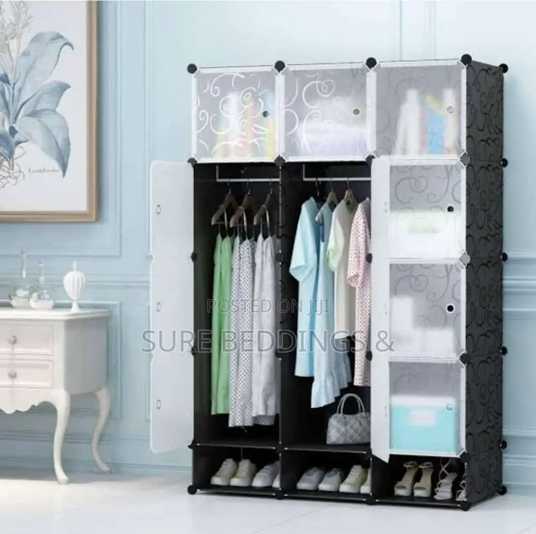 3 Columns Plastic Closet