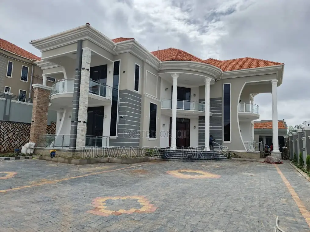 6bdrm Duplex in Fs Properties Ltd, Kira for sale