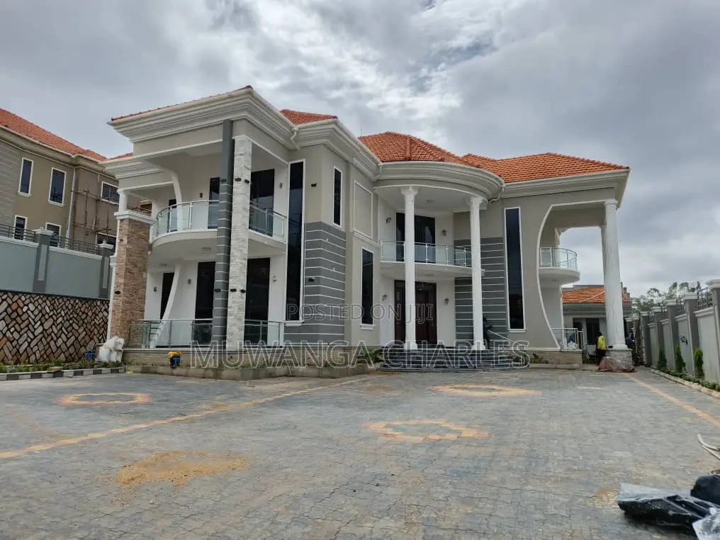 6bdrm Duplex in Fs Properties Ltd, Kira for sale