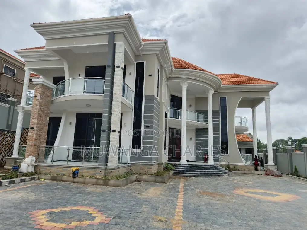 6bdrm Duplex in Fs Properties Ltd, Kira for sale