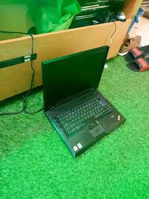 Laptop Lenovo ThinkPad SL500 2GB Intel Core 2 Duo HDD 160GB
