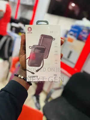 Luzern Greenlion 20000 Mah Powerbank Built in Cable