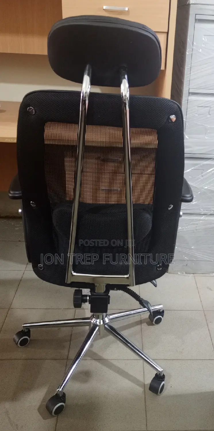 Executive Director Office Chair Recrainer