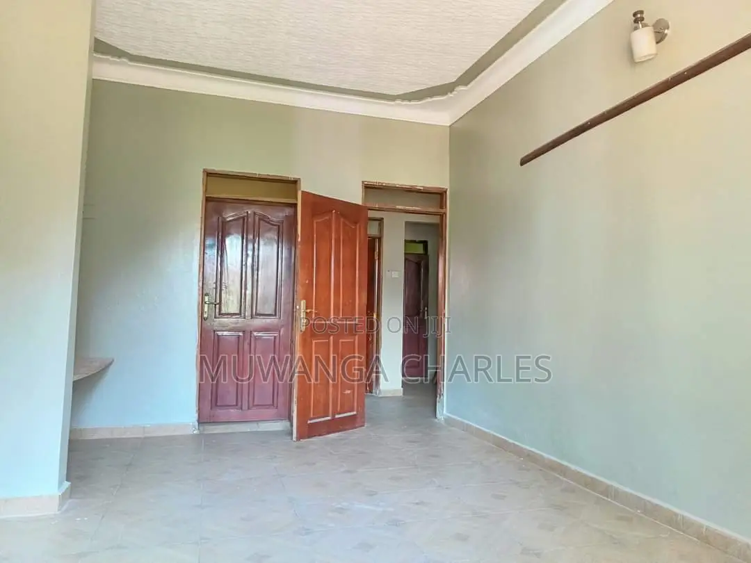 3bdrm Bungalow in Fs Properties Ltd, Kira for rent