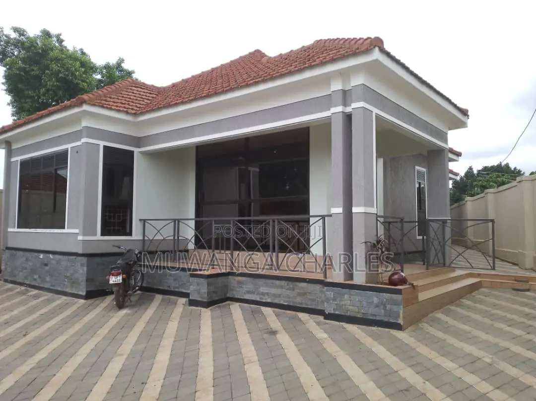 3bdrm Bungalow in Fs Properties Ltd, Kira for rent