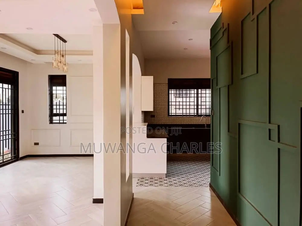 3bdrm Bungalow in Fs Properties Ltd, Kira for sale