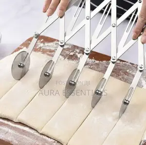 NEW 5-Wheels Pizza Cutter