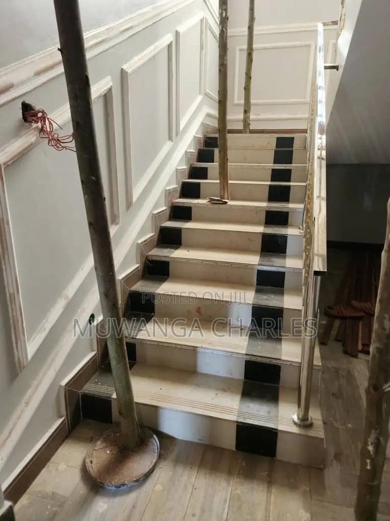 5bdrm Duplex in Fs Properties Ltd, Division A for sale