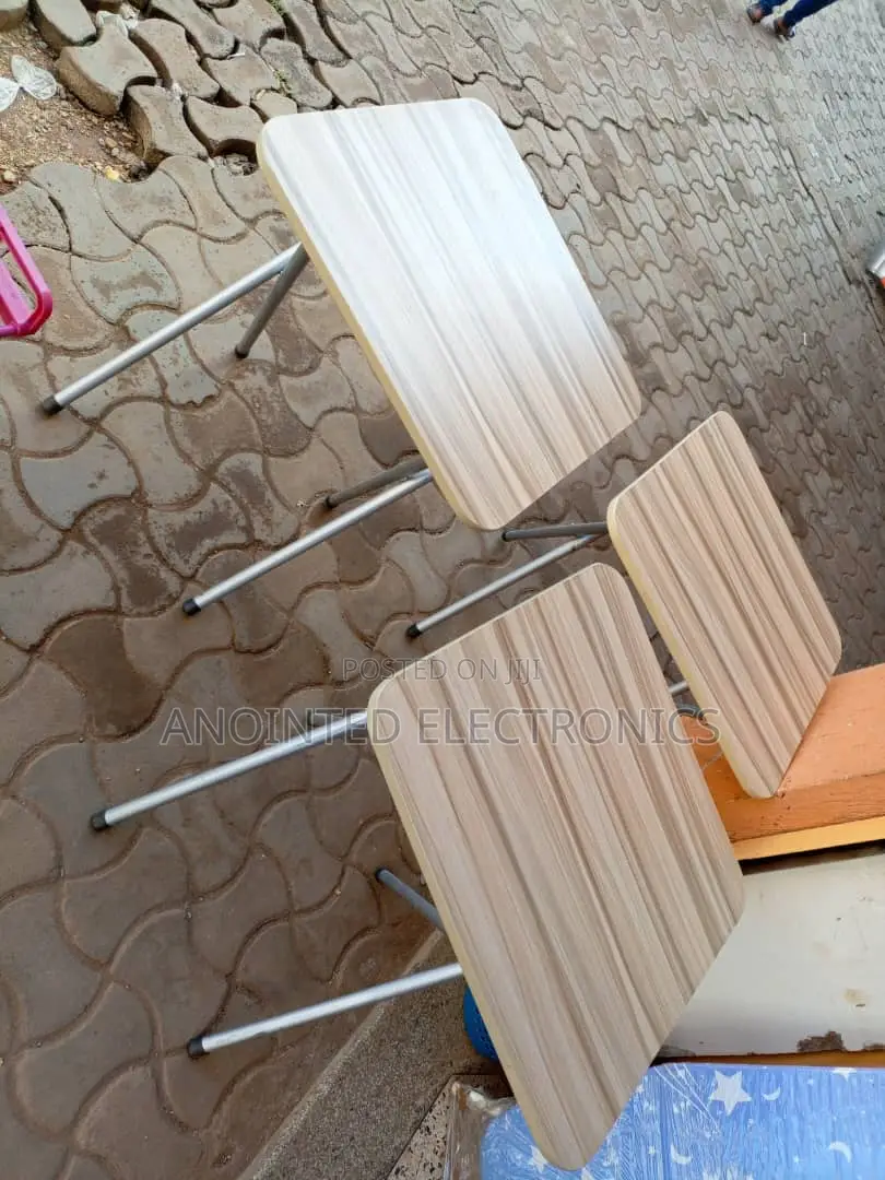 Foldable Reading Table