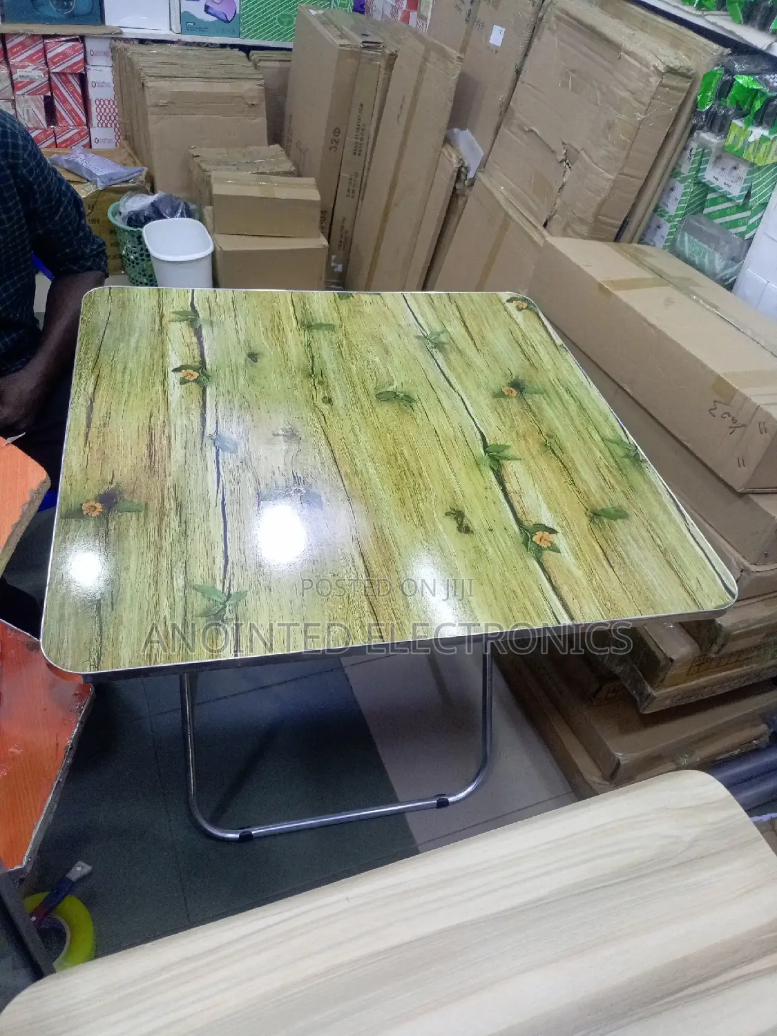 Foldable Reading Table 90*90cm